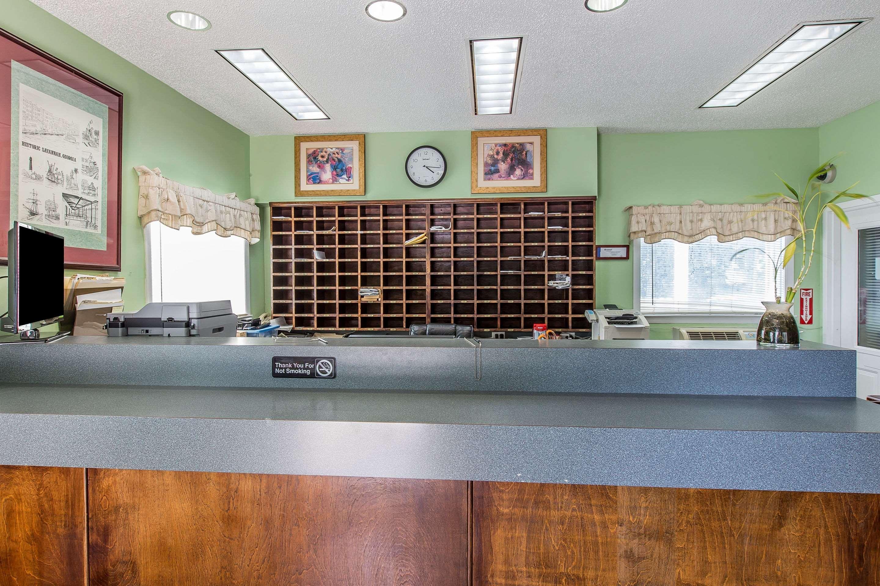 Suburban Studios Abercorn Savannah Ngoại thất bức ảnh