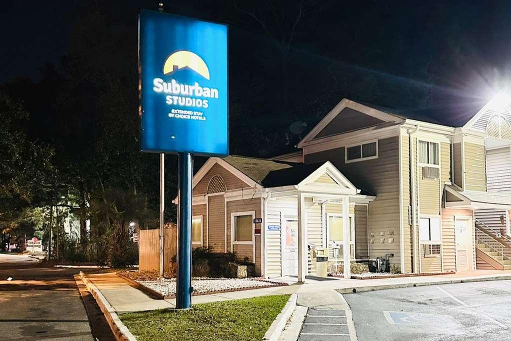 Suburban Studios Abercorn Savannah Ngoại thất bức ảnh